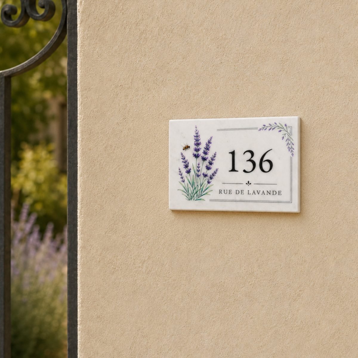 Targa numero civico con lavanda